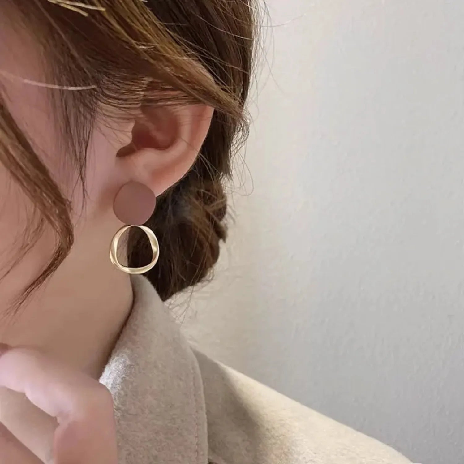 Brown Geometric Round Dangle Earrings