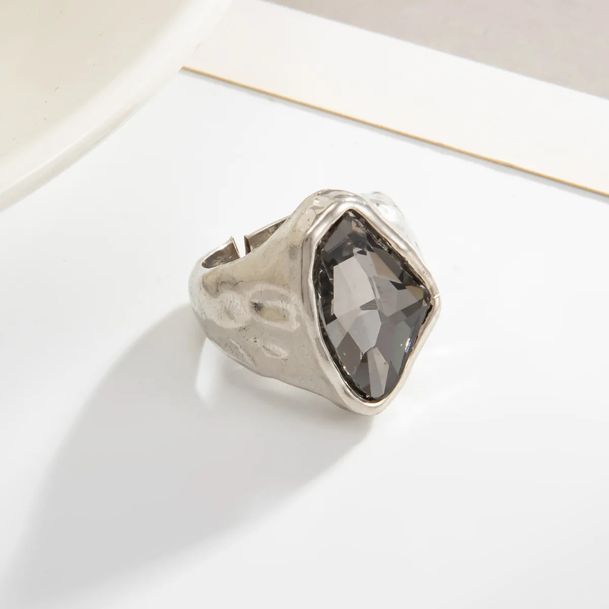 Crystal Geometric Ring