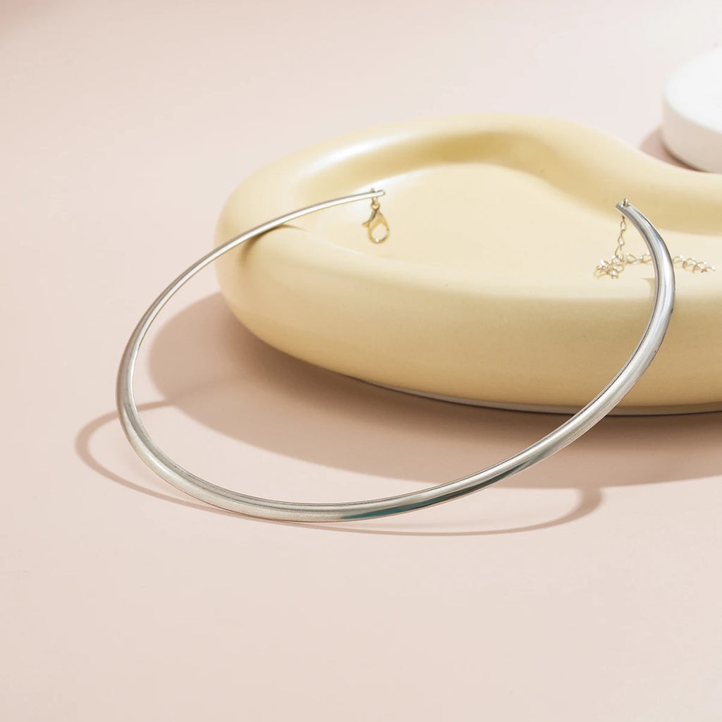 Elegant Chunky Circle Necklace