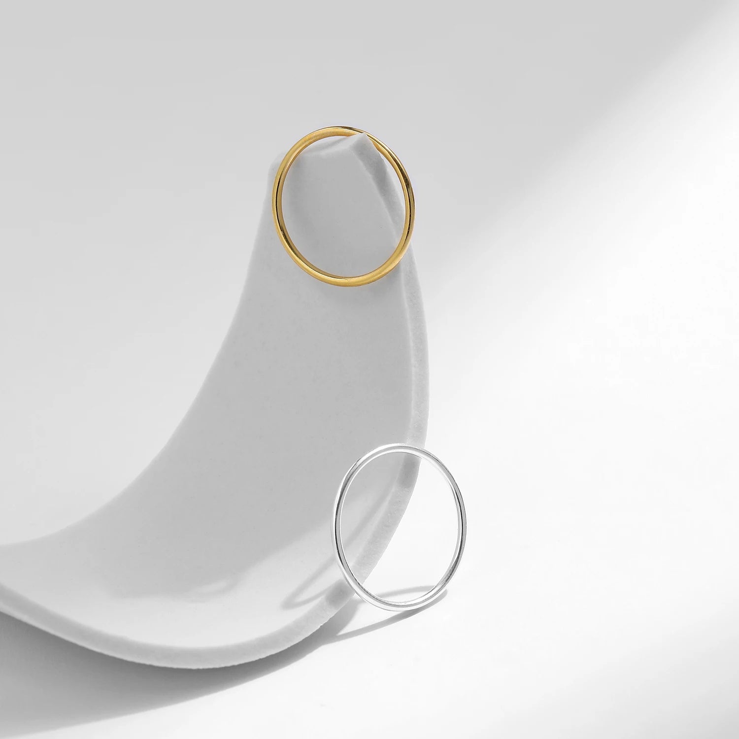Round Cocktail Ring