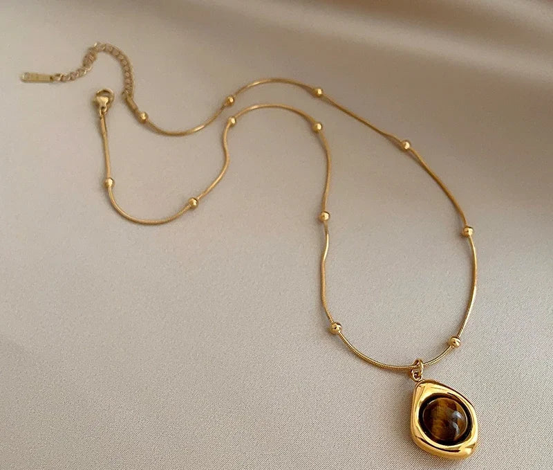 Layered Bamboo-Style Stone Pendant Necklace