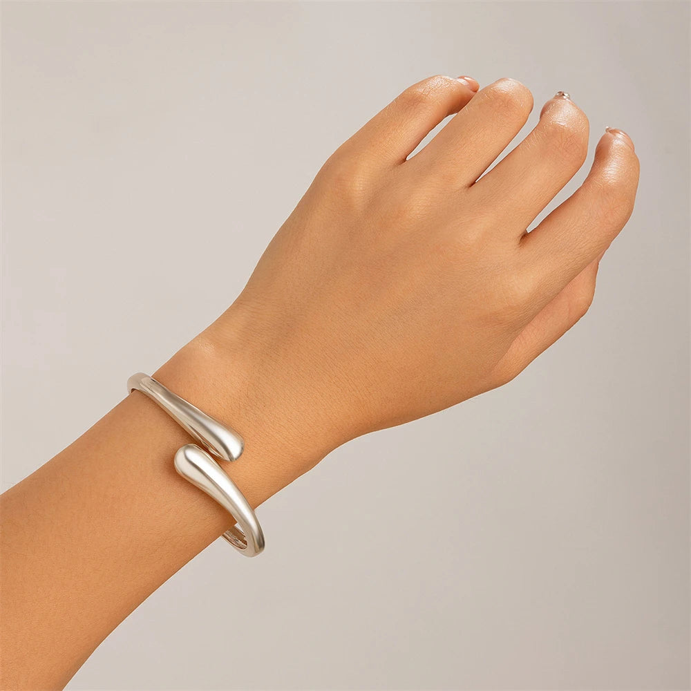 Wide Metal Waterdrop Bangle and Ring