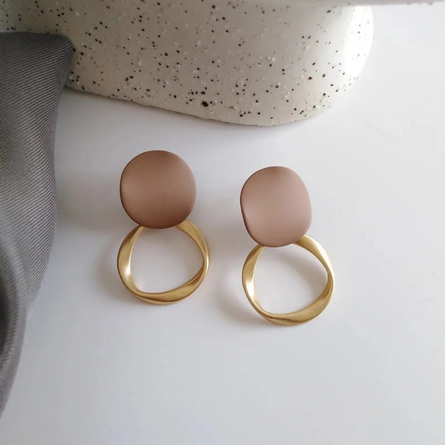Brown Geometric Round Dangle Earrings